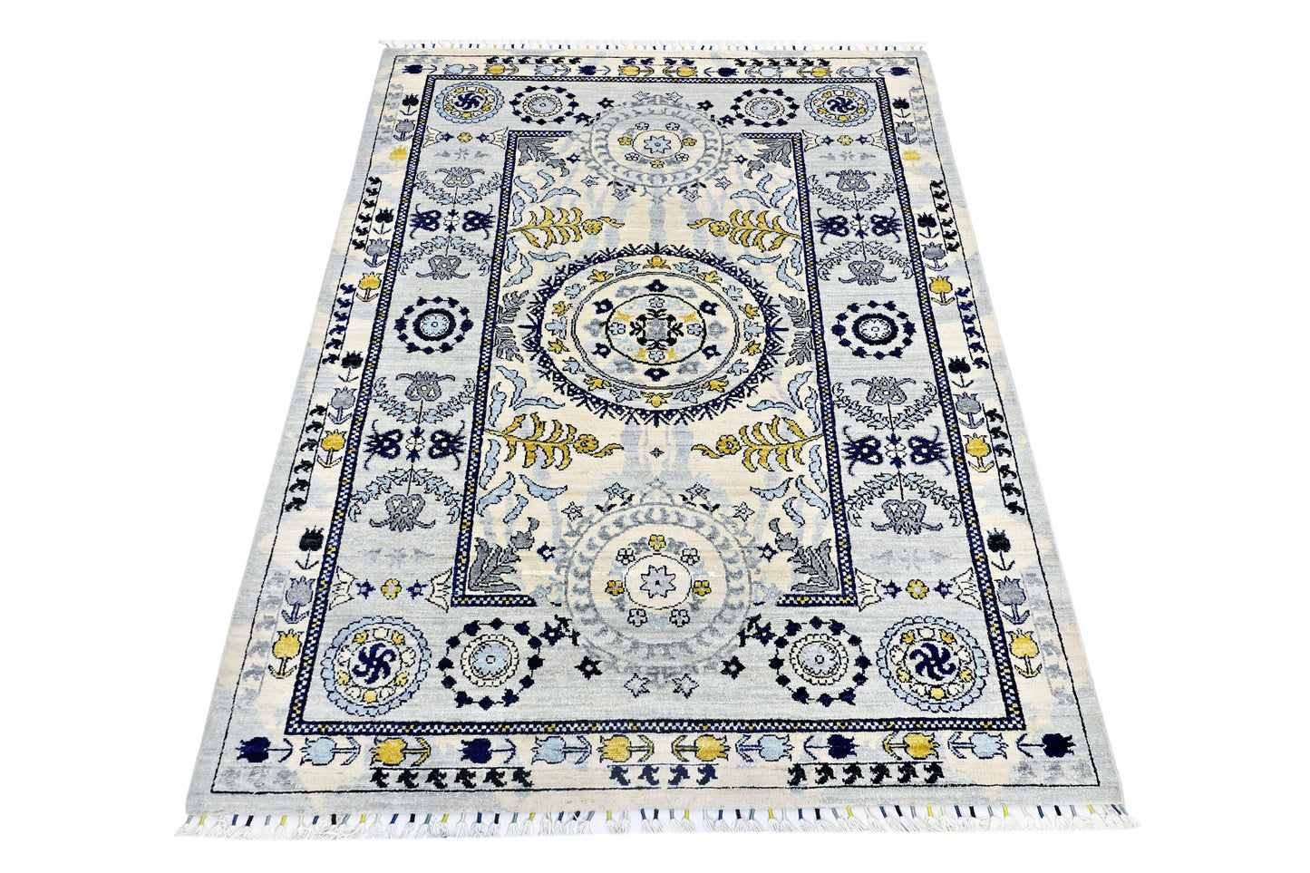 Ivory & Silver Premium Handwoven Pure Wool Suzane Rug, 5ft 6in x 7ft 11in