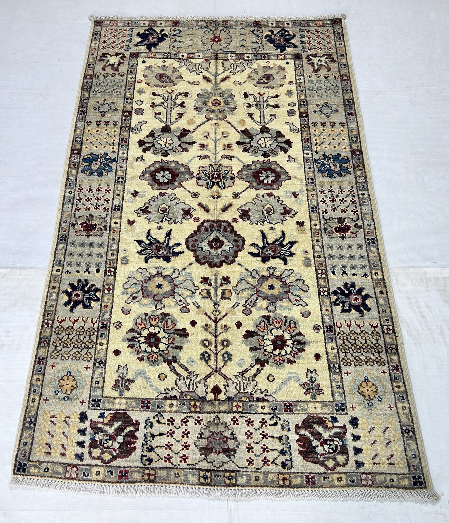 Cream & Silver Premium Handwoven Pure Wool Chobrang Rug, 2ft 11in x 4ft 11in