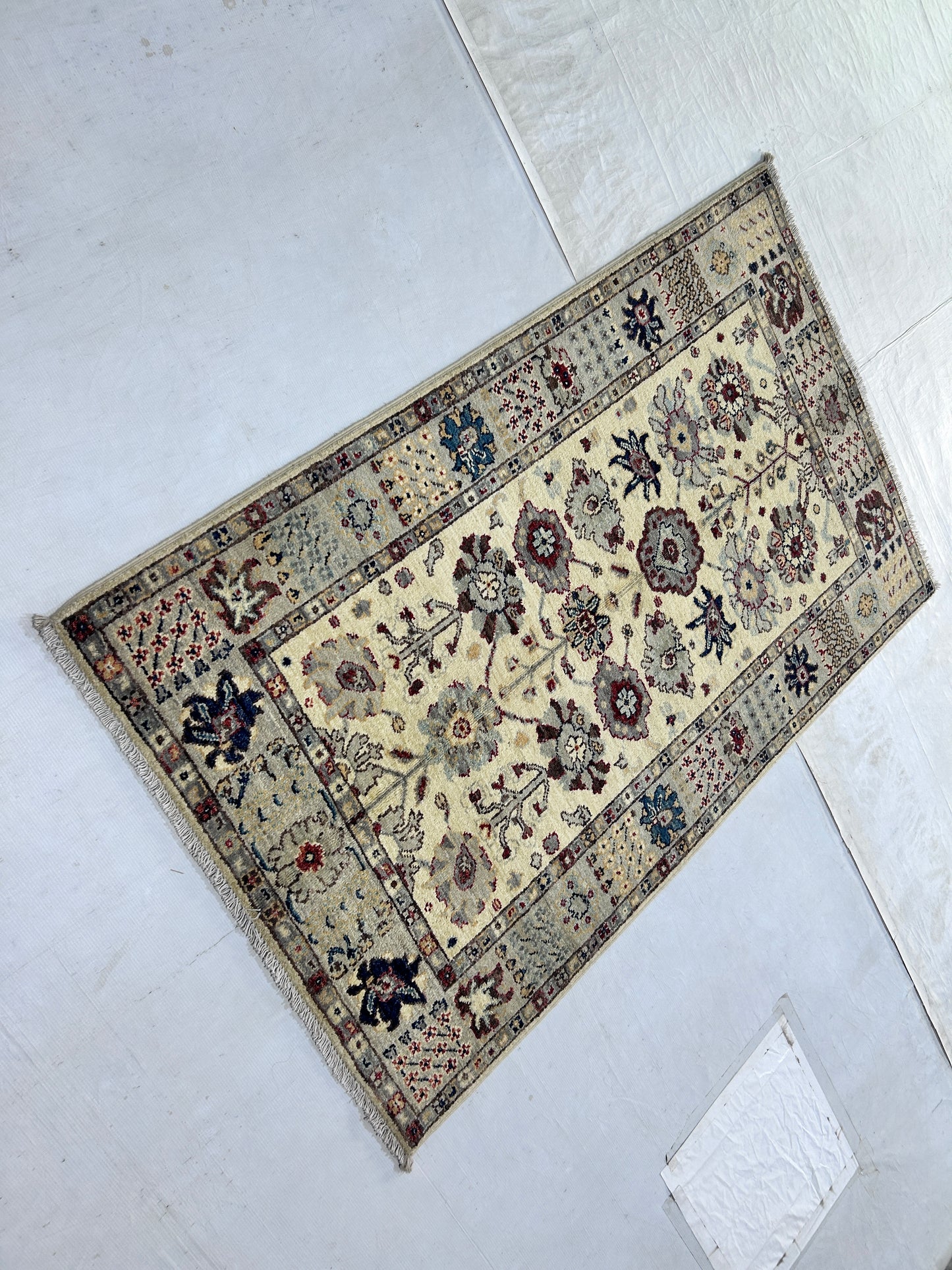 Cream & Silver Premium Handwoven Pure Wool Chobrang Rug, 2ft 11in x 4ft 11in