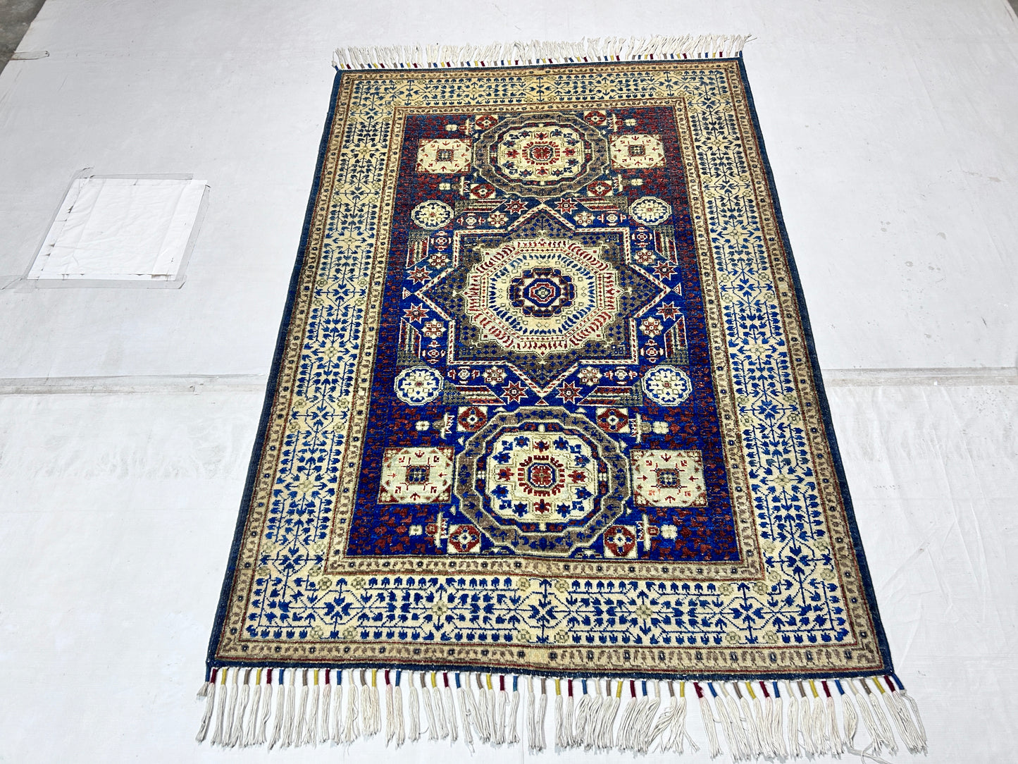 Blue & Ivory Premium Handwoven Pure Wool Mamlouk Rug, 4ft 1in x 5ft 11in