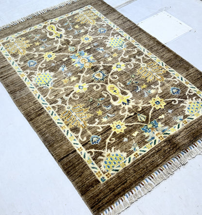 Brown & Ivory Premium Handwoven Pure Wool Chobrang Rug, 4ft 1in x 6ft 0in