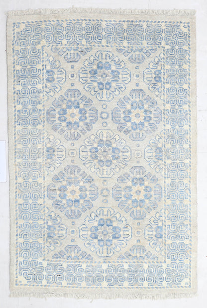 Silver & Ivory Premium Handwoven Pure Wool Kotan Rug, 4ft 1in x 6ft 2in