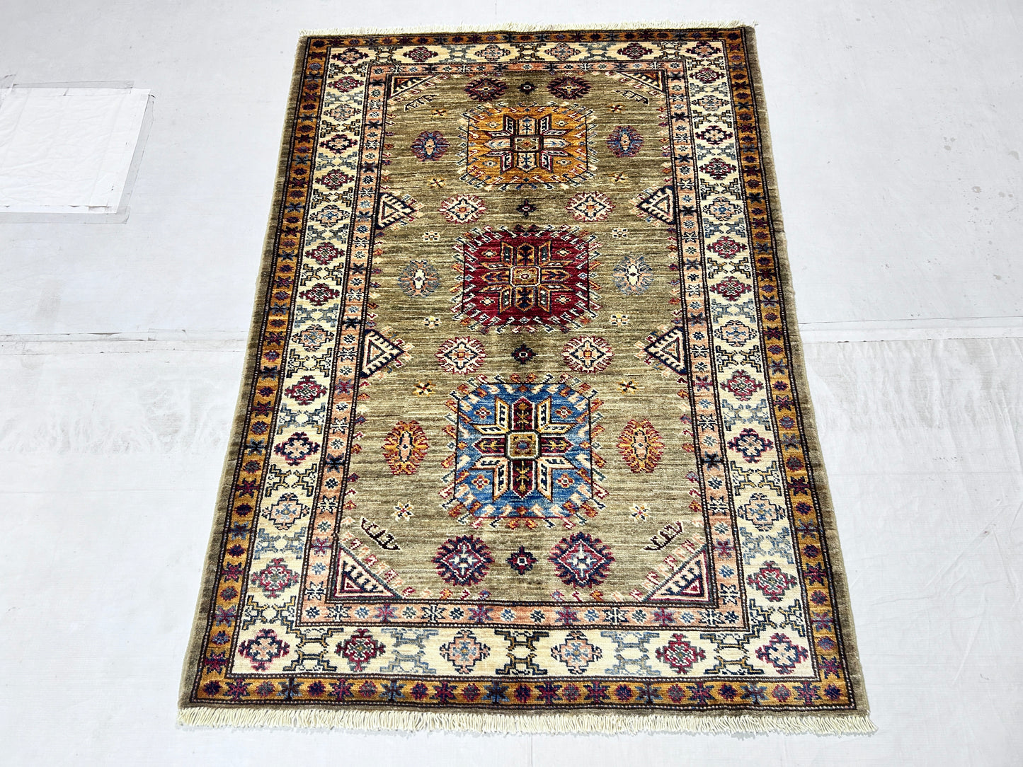 Brown & Ivory Premium Handwoven Pure Wool Super Kazak Rug, 3ft 6in x 5ft 0in