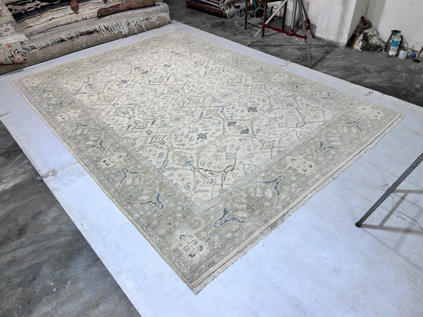 Ivory & Pistachio Premium Handwoven Pure Wool Bijar Rug, 8ft 8in x 11ft 11in