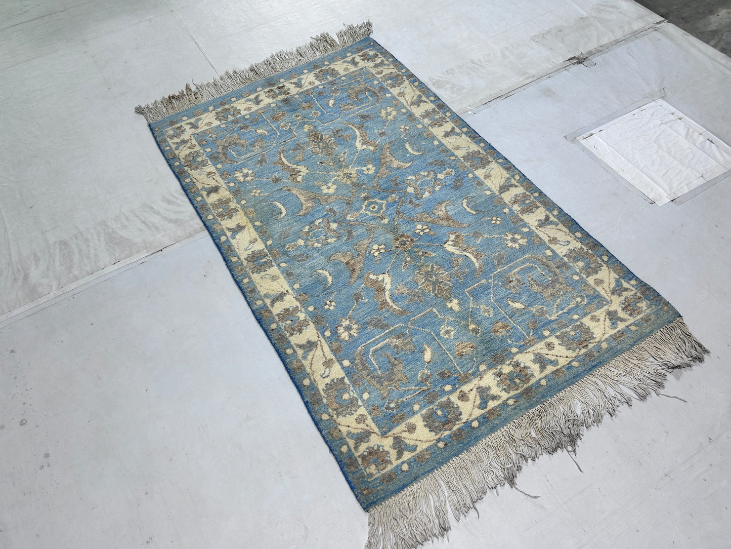 Blue & Ivory Premium Handwoven Pure Wool Chobrang Rug, 3ft 1in x 5ft 0in