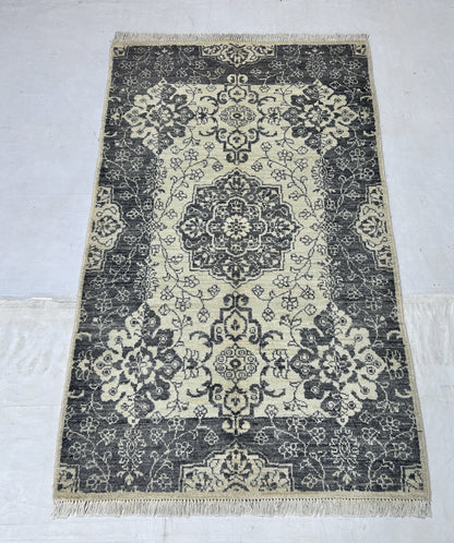 Ivory & Grey Premium Handwoven Pure Wool Chobrang Rug, 3ft 0in x 5ft 0in