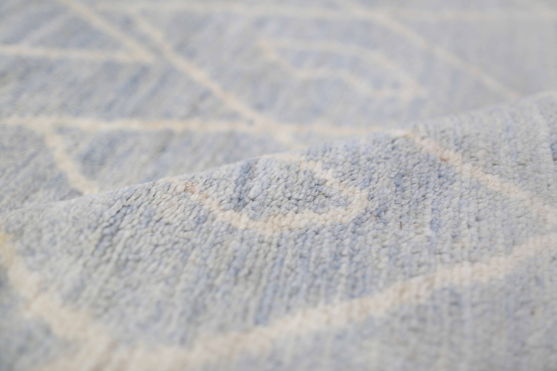 grey & ivory premium handwoven pure wool moroccan rug, 4ft 11in x 7ft 1in