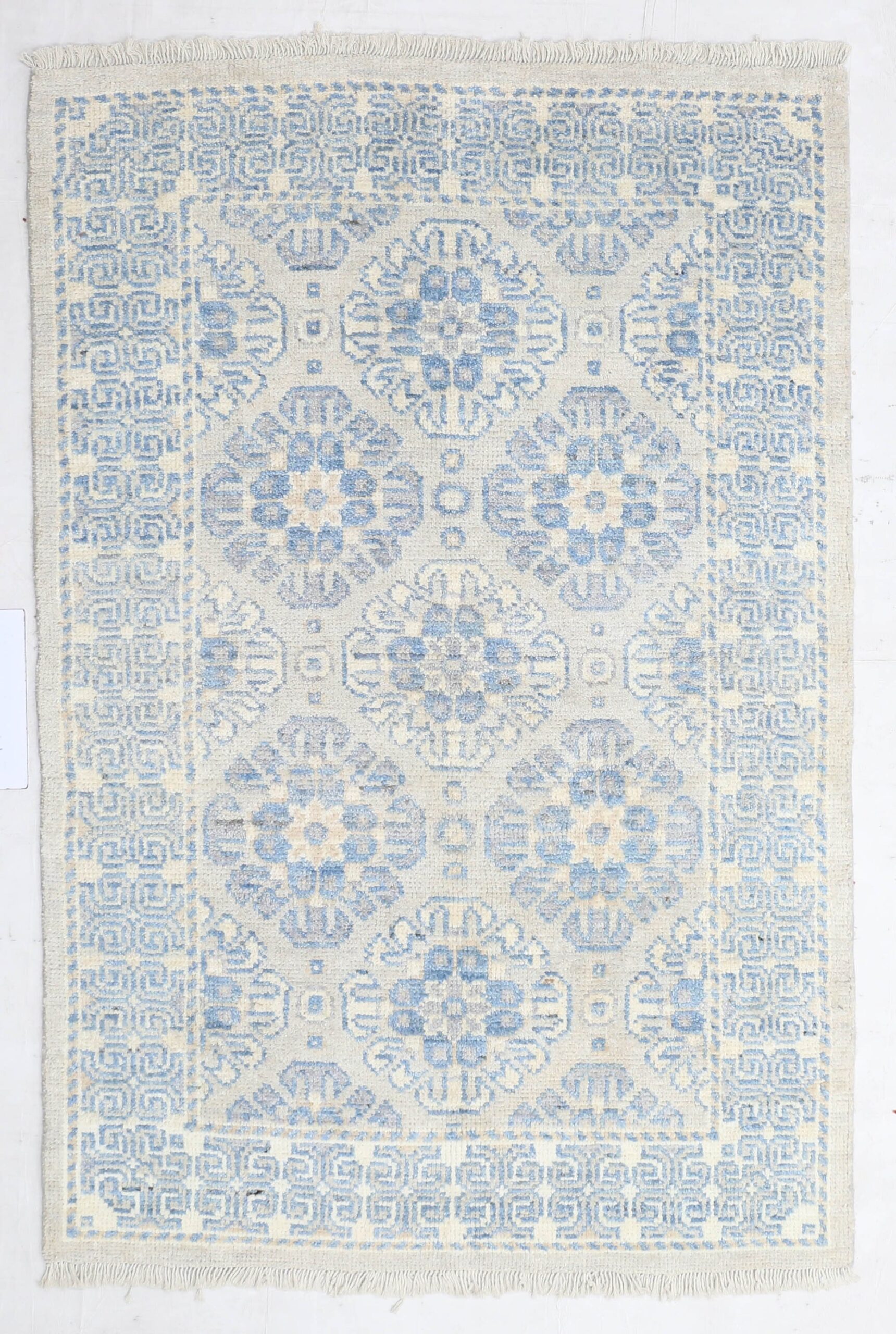 silver & ivory premium handwoven pure wool kotan rug, 4ft 1in x 6ft 2in