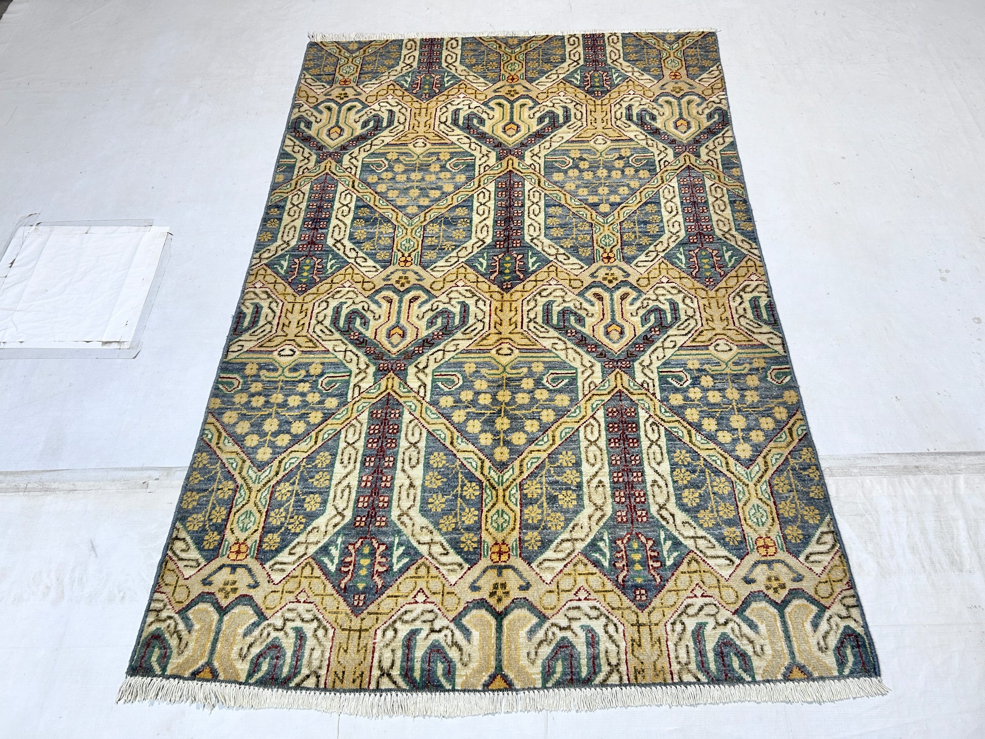 blue & ivory premium handwoven pure wool chobrang rug, 3ft 11in x 5ft 11in