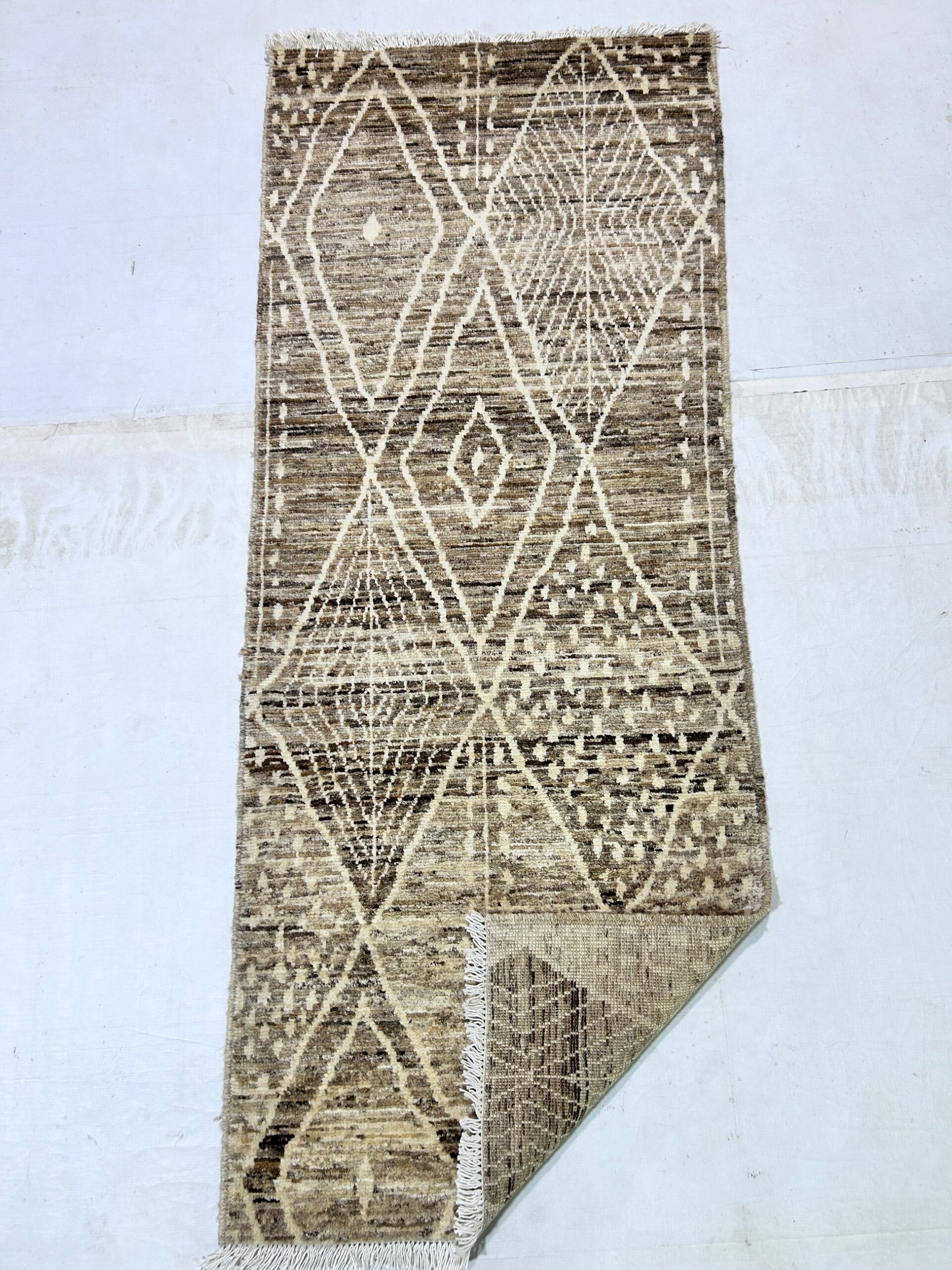 brown & ivory premium handwoven pure wool moroccan rug, 2ft 6in x 6ft 3in