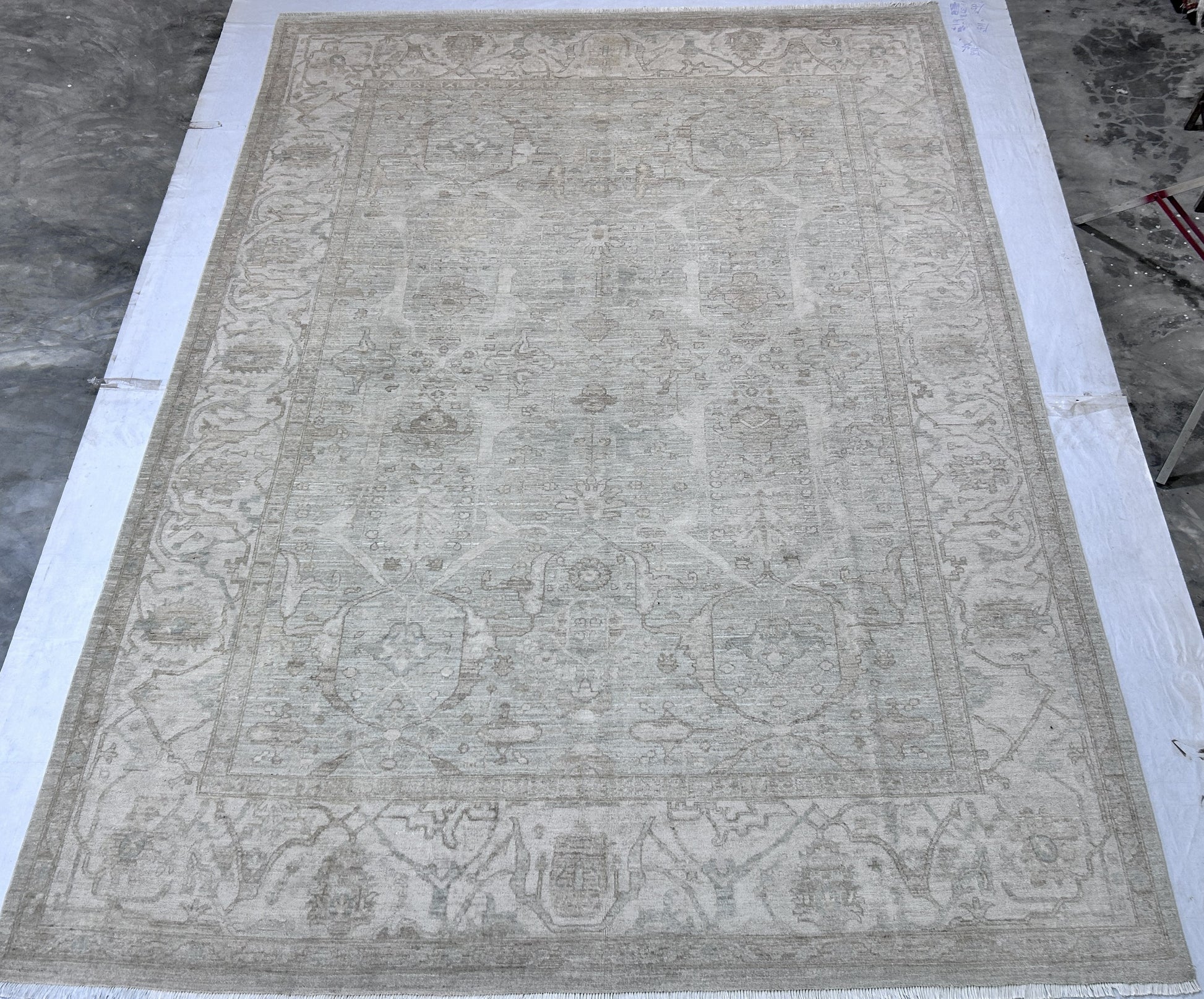 silver & beige premium handwoven pure wool chobrang rug, 8ft 10in x 12ft 3in