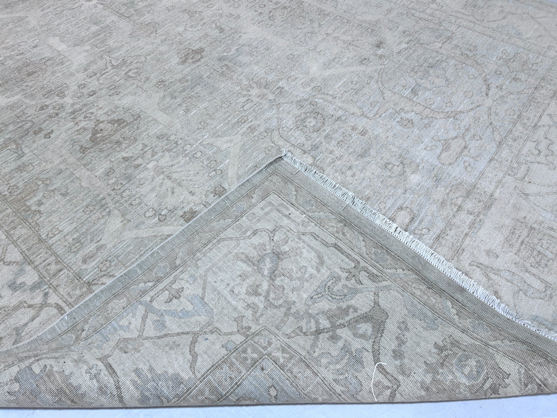 silver & beige premium handwoven pure wool chobrang rug, 8ft 10in x 12ft 3in