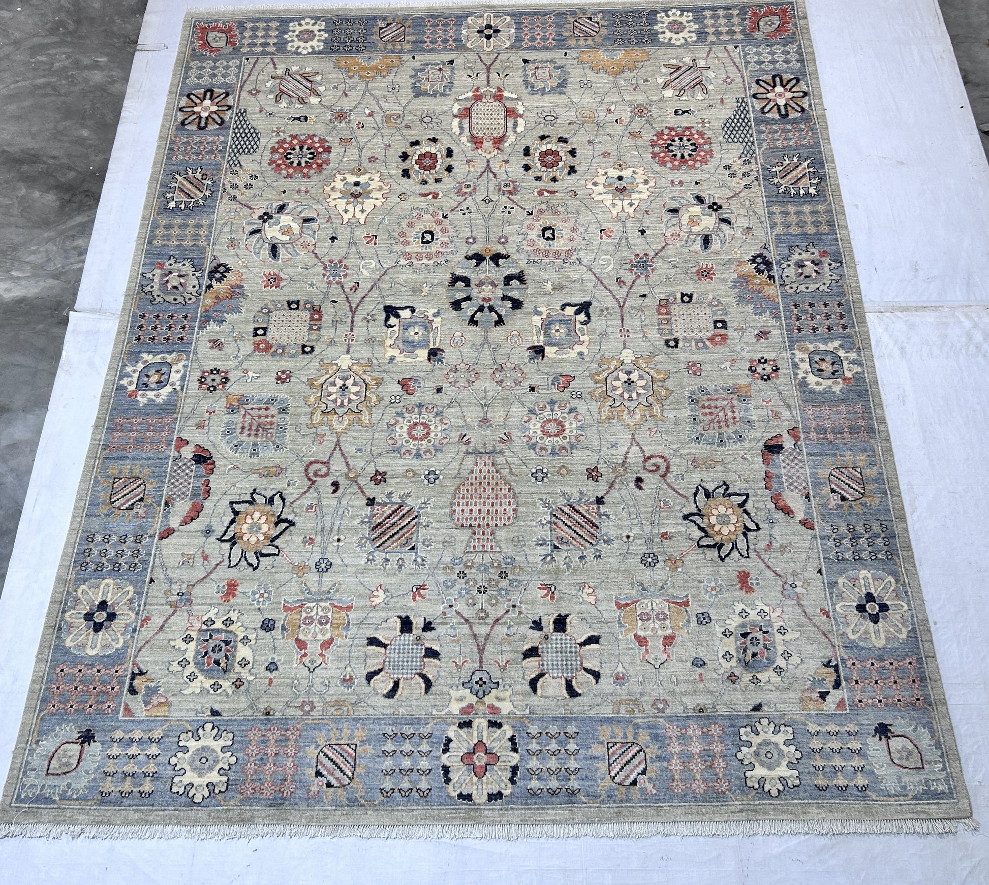 beige & grey premium handwoven pure wool sultanabad rug, 8ft 0in x 10ft 0in