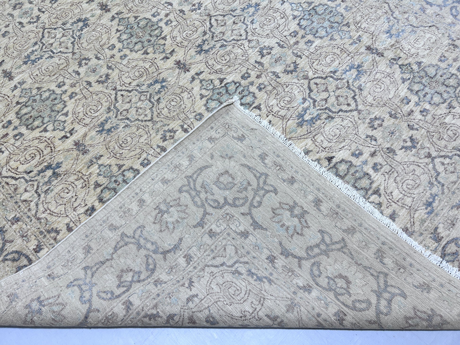 ivory & silver premium handwoven pure wool chobrang rug, 8ft 1in x 9ft 9in
