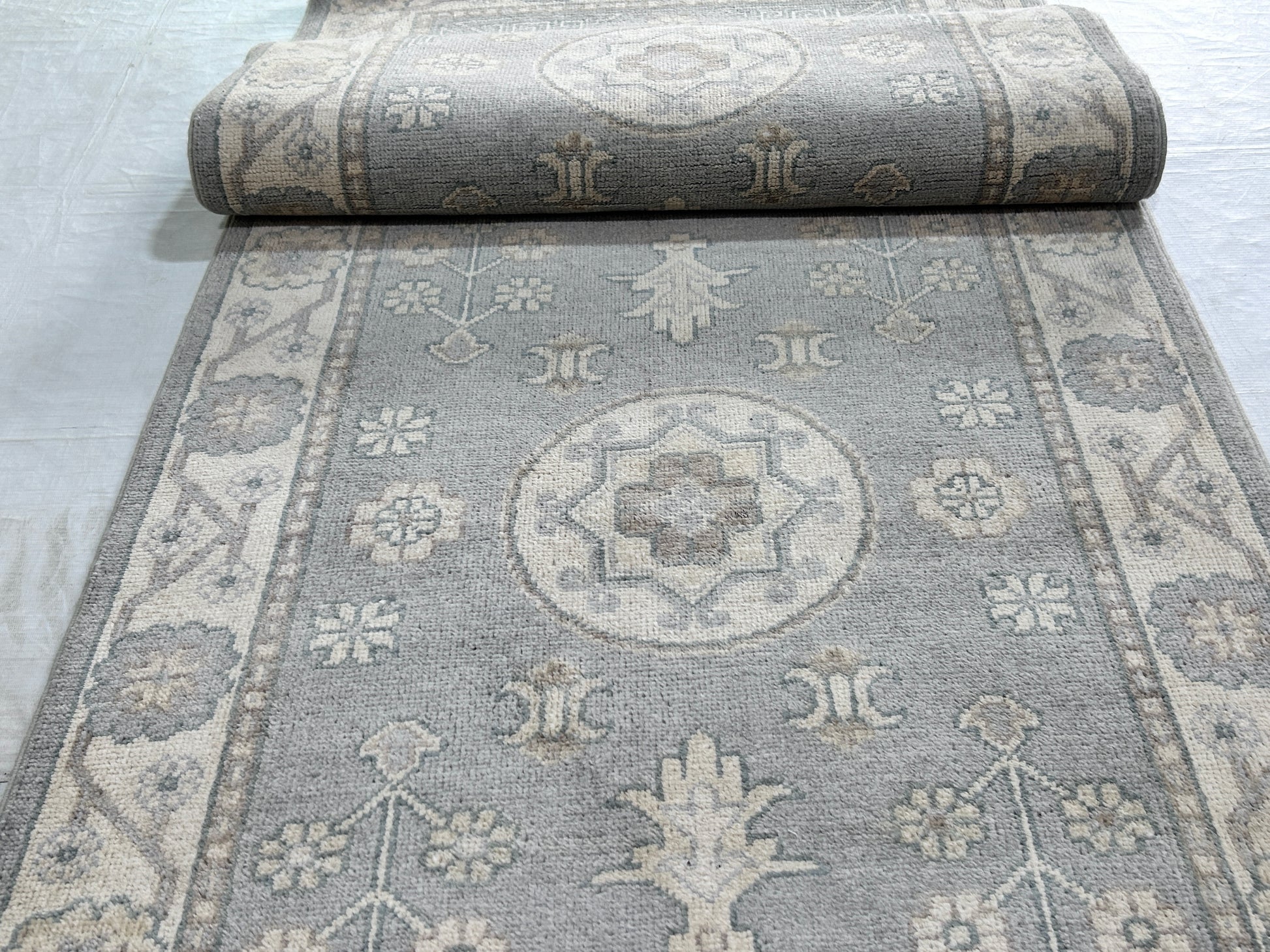 sky blue & ivory premium handwoven pure wool kotan rug, 2ft 7in x 9ft 7in