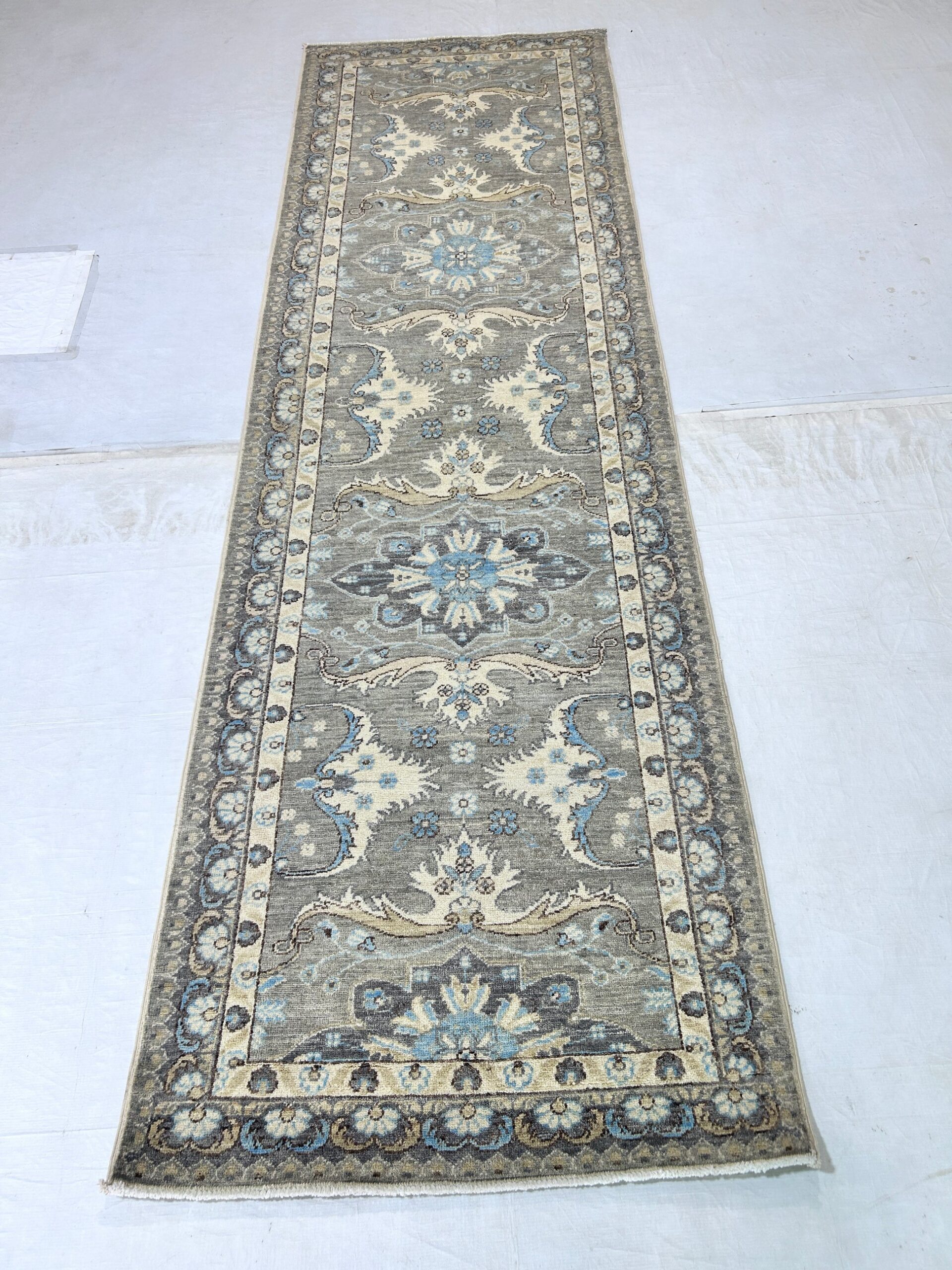 grey & ivory premium handwoven pure wool chobrang rug, 2ft 10in x 9ft 5in